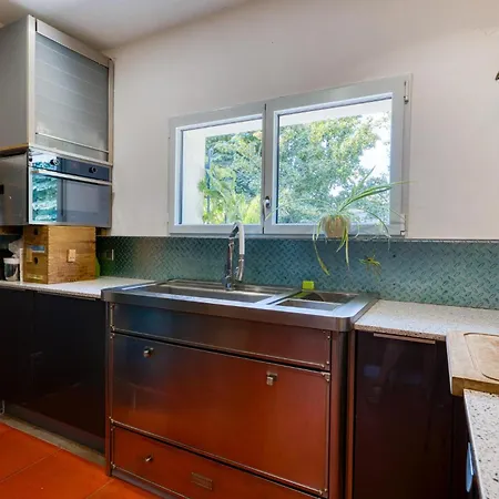 Gorgeous In Semesterbostad