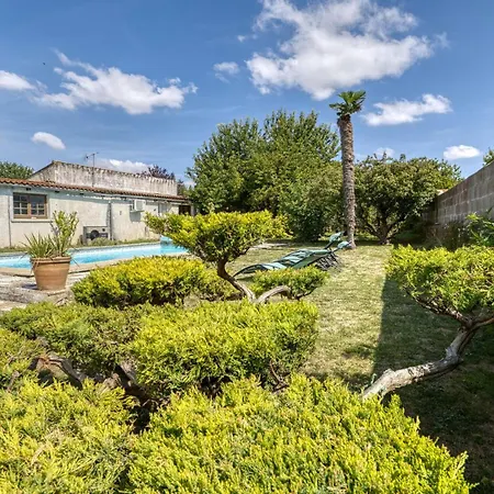 Semesterbostad Gorgeous In Clavette