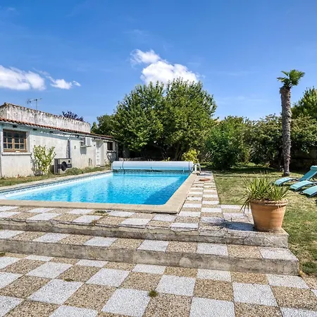 Gorgeous In Semesterbostad Clavette